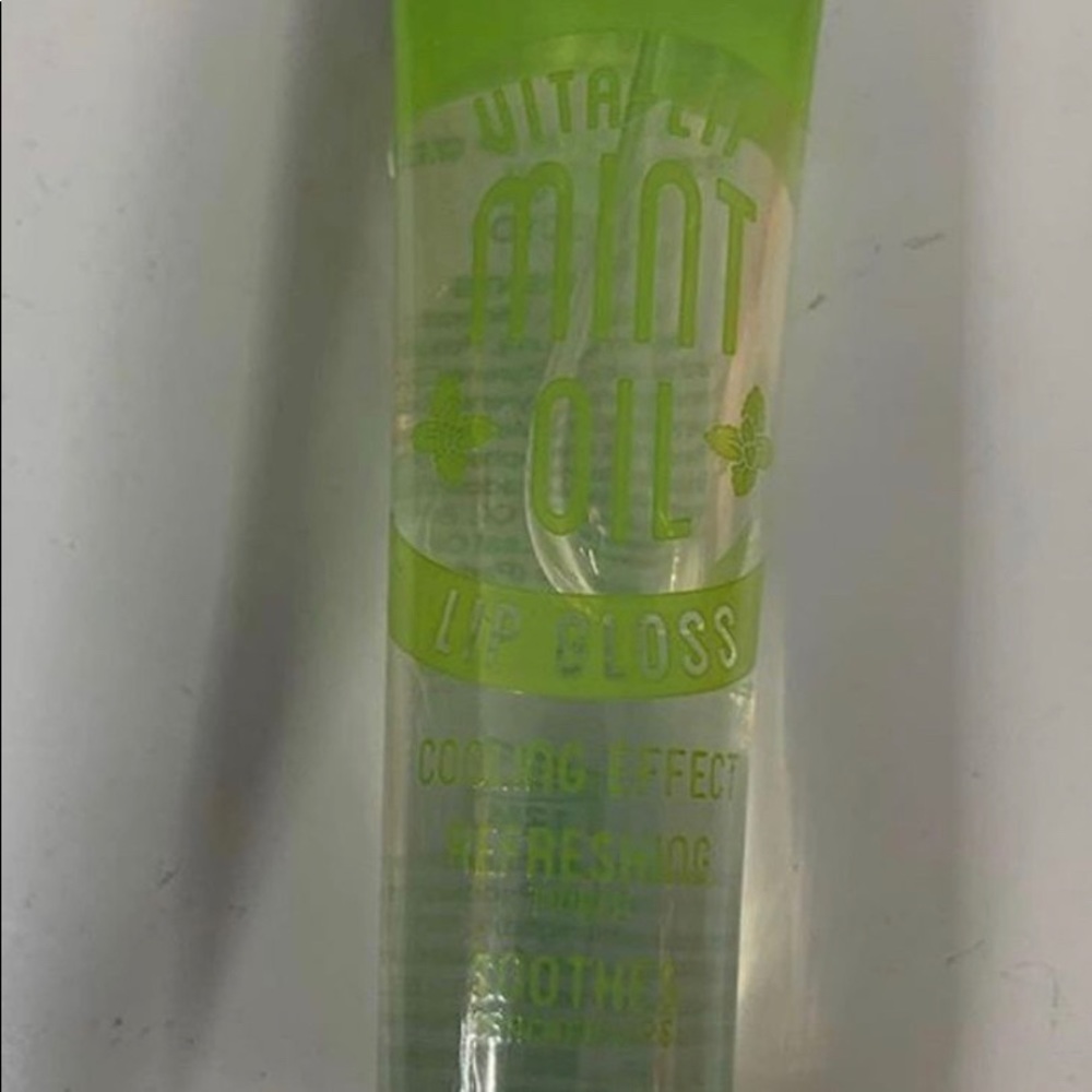 Lipgloss - Picture 7 of 8